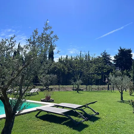 Mazet Brunelly Villa Paradou